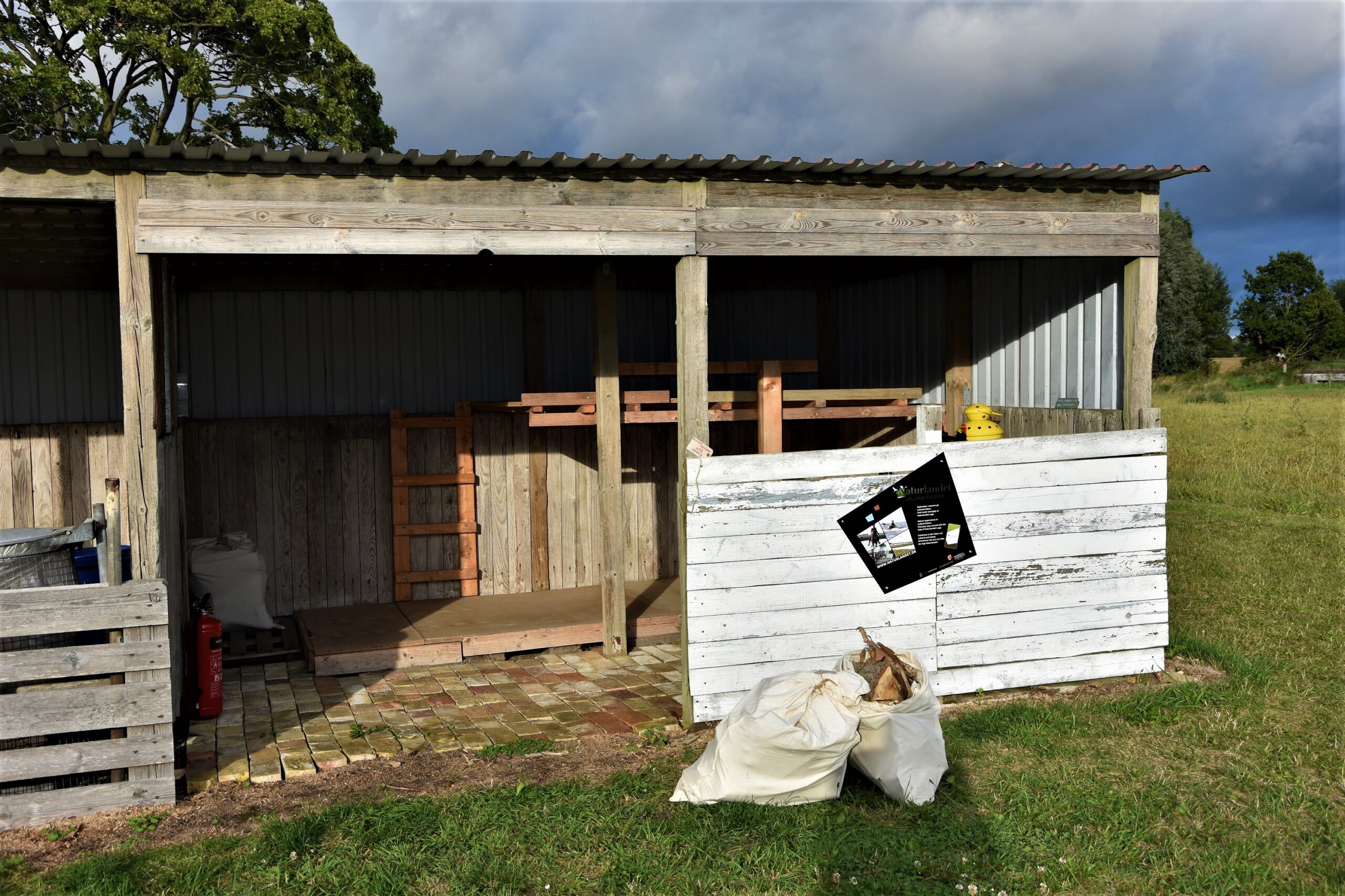 Book Shelter Trinbrættet Book en shelter
